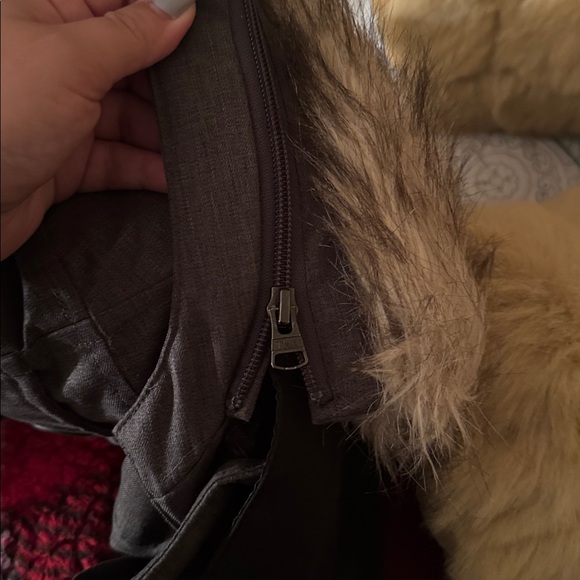 Grey Aritzia TNA Verbier Parka - Picture 8 of 8